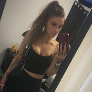 Meet your Posher, Rebecca